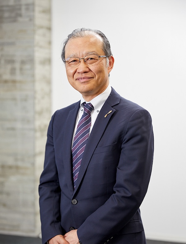 上田　良夫